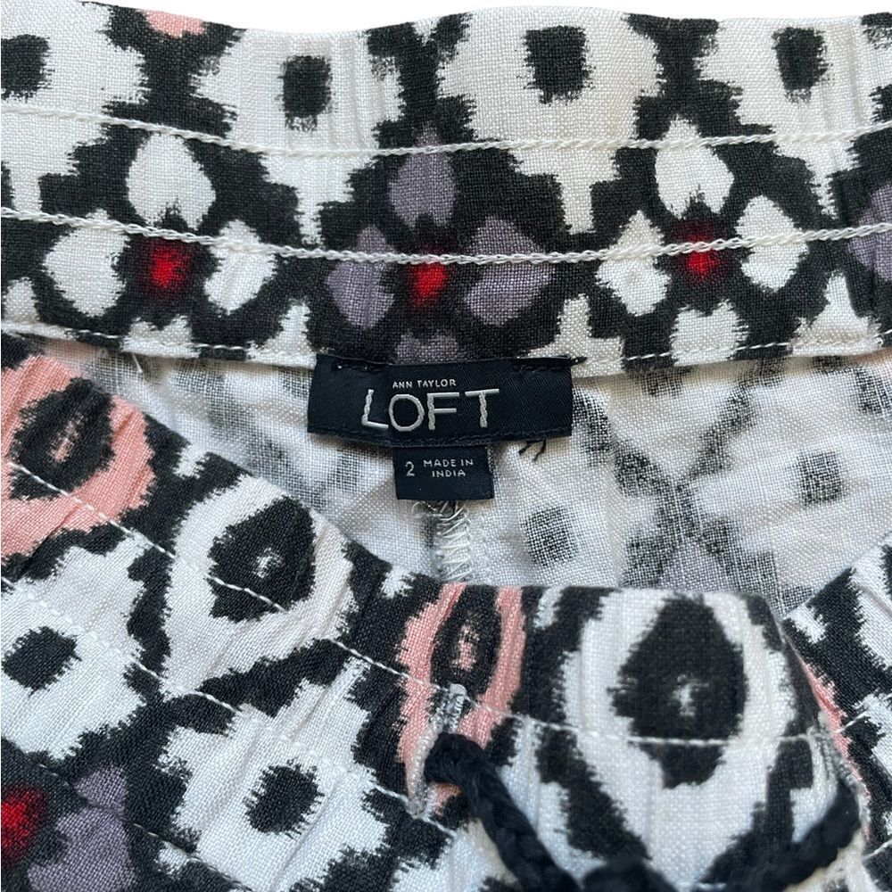 Ann Taylor LOFT Multicolor Boho Printed Linen Blend Pull On Shorts | 2 - Picture 3 of 4